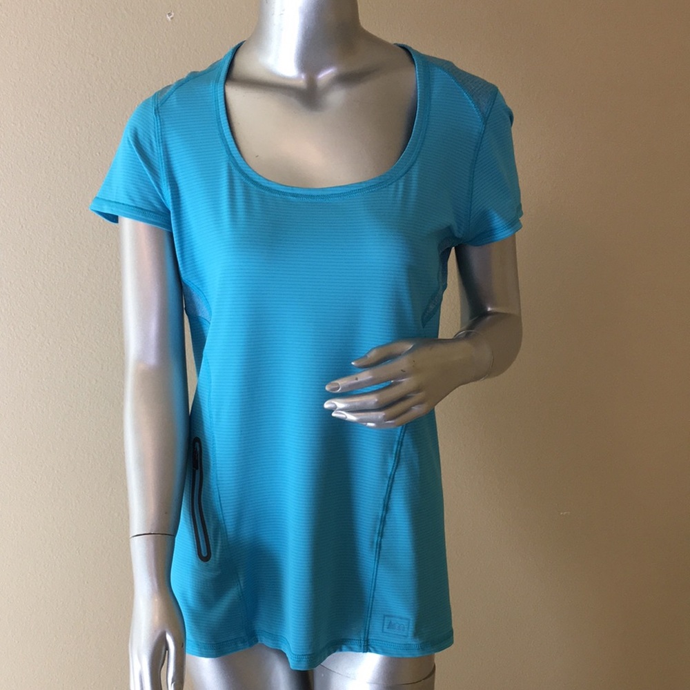 REI | Athletic Tee
